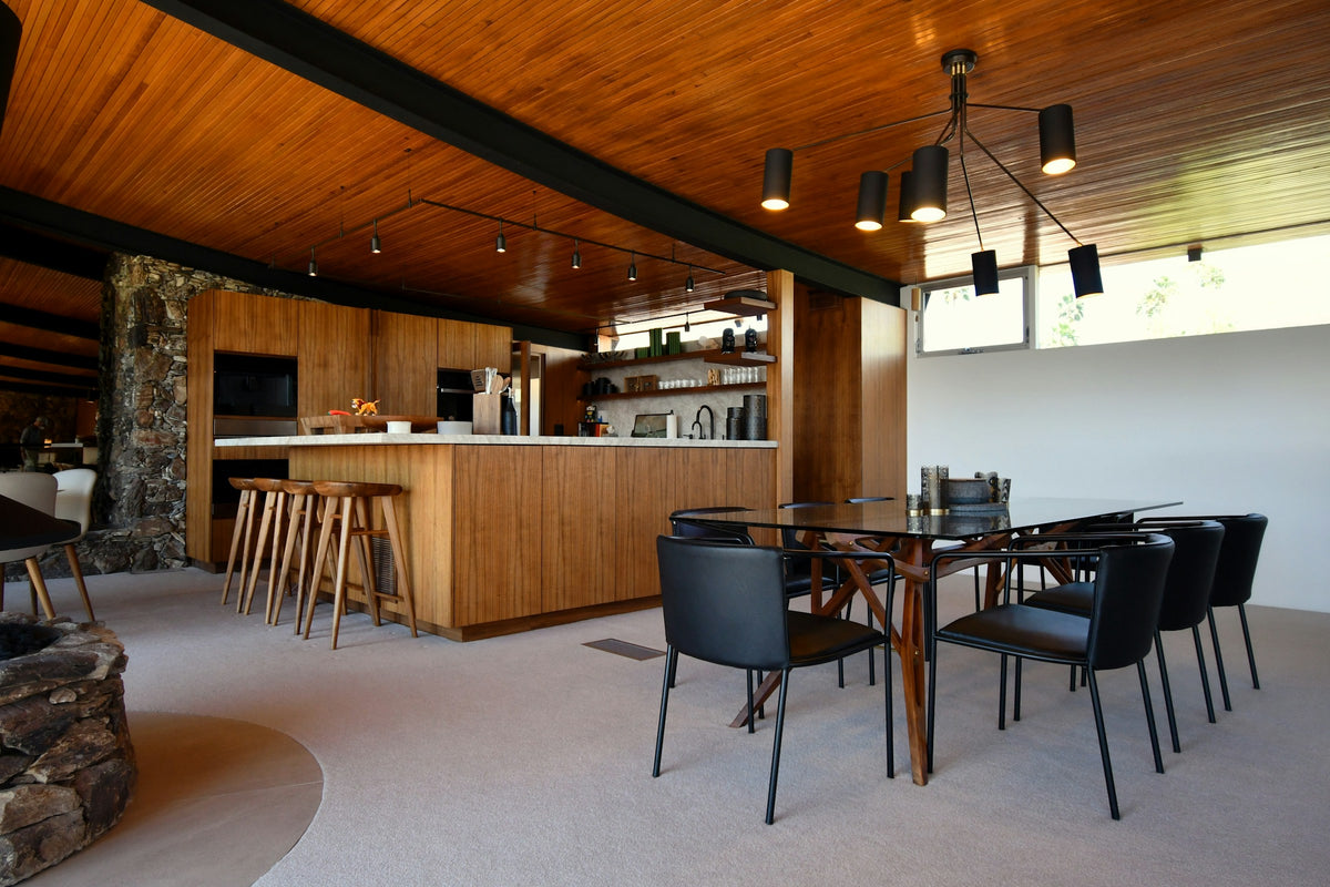 How to Choose the Perfect Lighting Fixtures for a Modern Home Ambiance