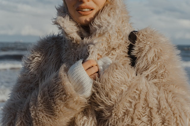 Top 10 Must-Have Winter Accessories for Your Home in 2024