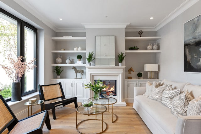 Transform Your Living Room with These Chic Wall Decor Ideas