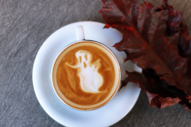 Eco-Friendly Halloween and New Year’s Decor: Sustainable Choices for a Greener Celebration